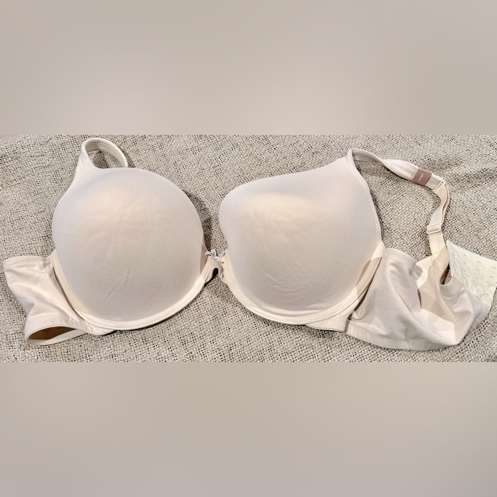NWT CACIQUE 44DDD Boost Plunge underwire bra